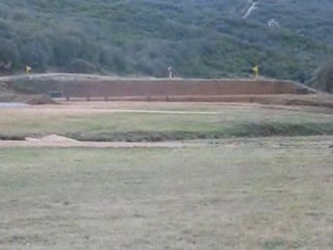 Tir Famas rafale de 3 a 200m militaire 8e rpima Shooting gun