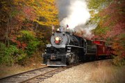 This Southern State Hosts A Charlie Brown-Themed Train Ride Each Fall