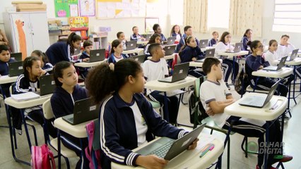 Tecnologia revoluciona escola pública em Barueri, na grande São Paulo
