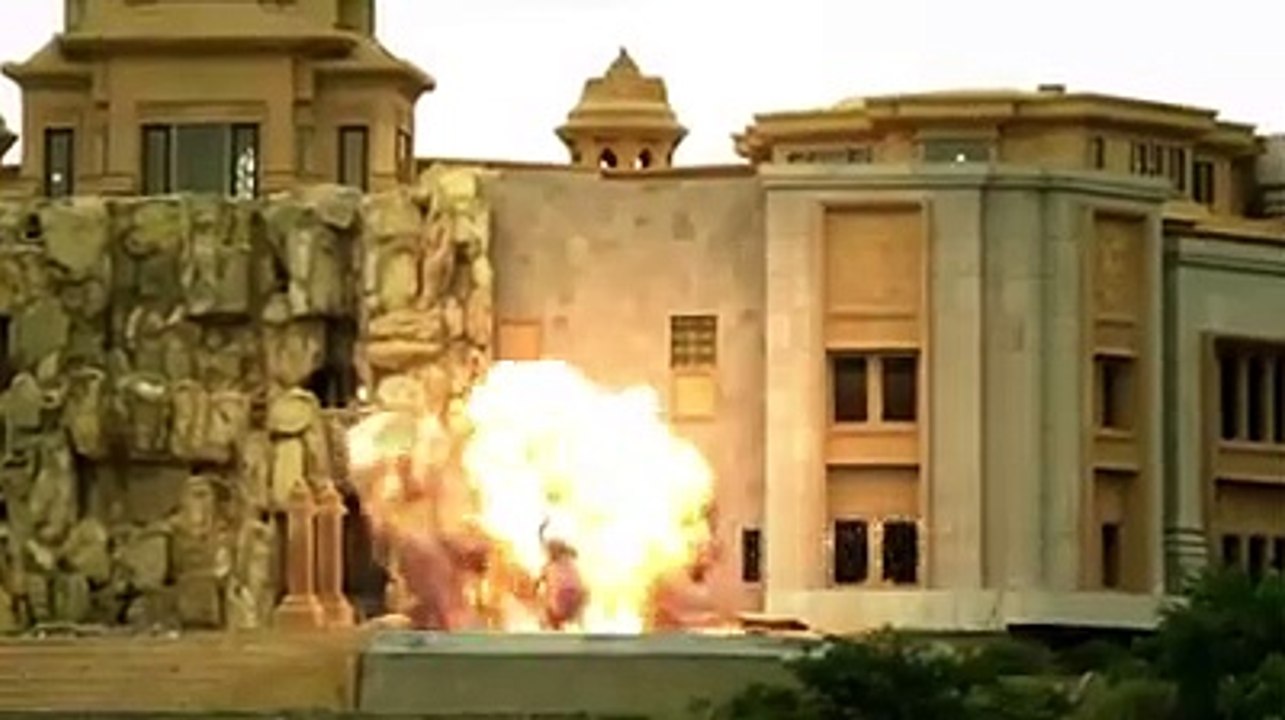 TONY JAA VS RZA