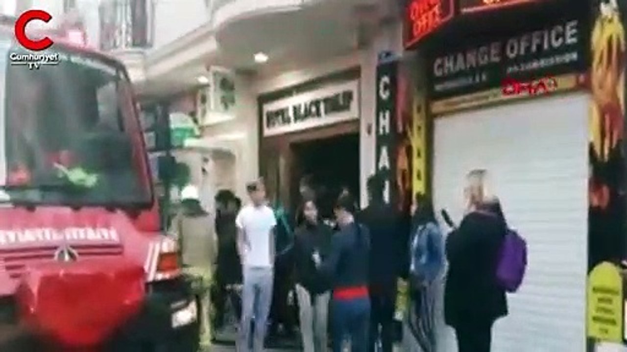 Eminönü'nde otelde yangın
