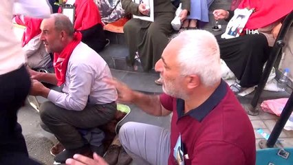 BBP heyetinden oturma eylemi yapan ailelere destek ziyareti