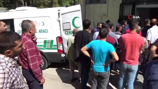 Husumetlileri tarafından öldürülen gencin cenazesi ailesine teslim edildi