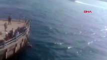Galata köprüsü'nden denize atlayan yabancı uyruklu kadını, turist kurtardı