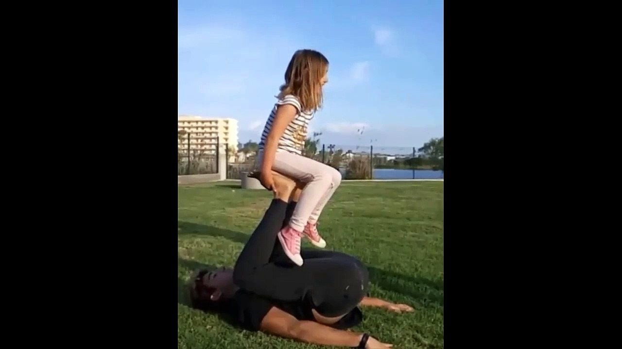 Playing Gymnastic With Little Sister Fail