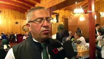 Eyüpsultan'da gönüllüler ormandaki çöpleri topladı