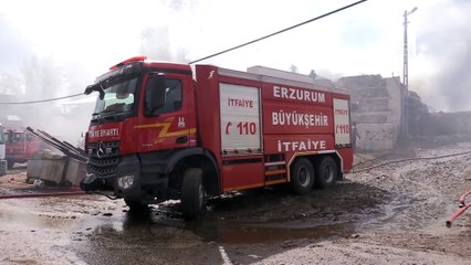 Erzurum'da 3 ev yangında kullanılamaz hale geldi