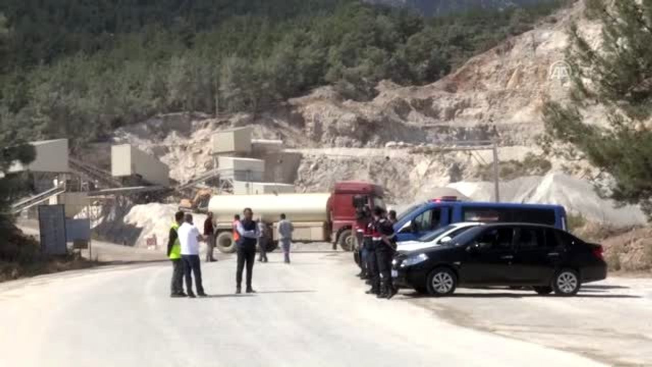 Spil Dağı'nda taş ocağı protestosu