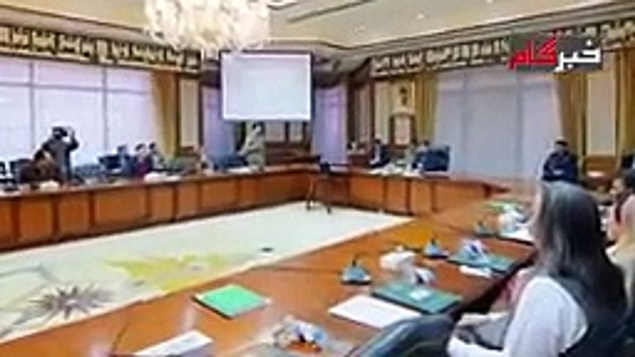 Kary Nawaz Sharif bhary Imran Khan ... Video ny awam ko heran kar dia