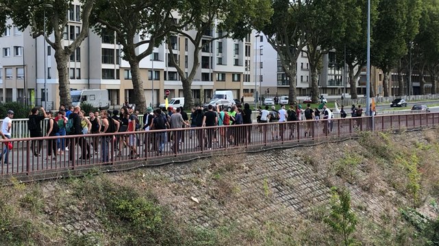 Angers. Une partie des manifestants sur les voies sur berges
