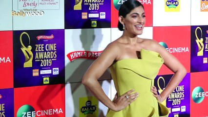 Shocking Jobs Of Bollywood Celebrities Before Entering Bollywood