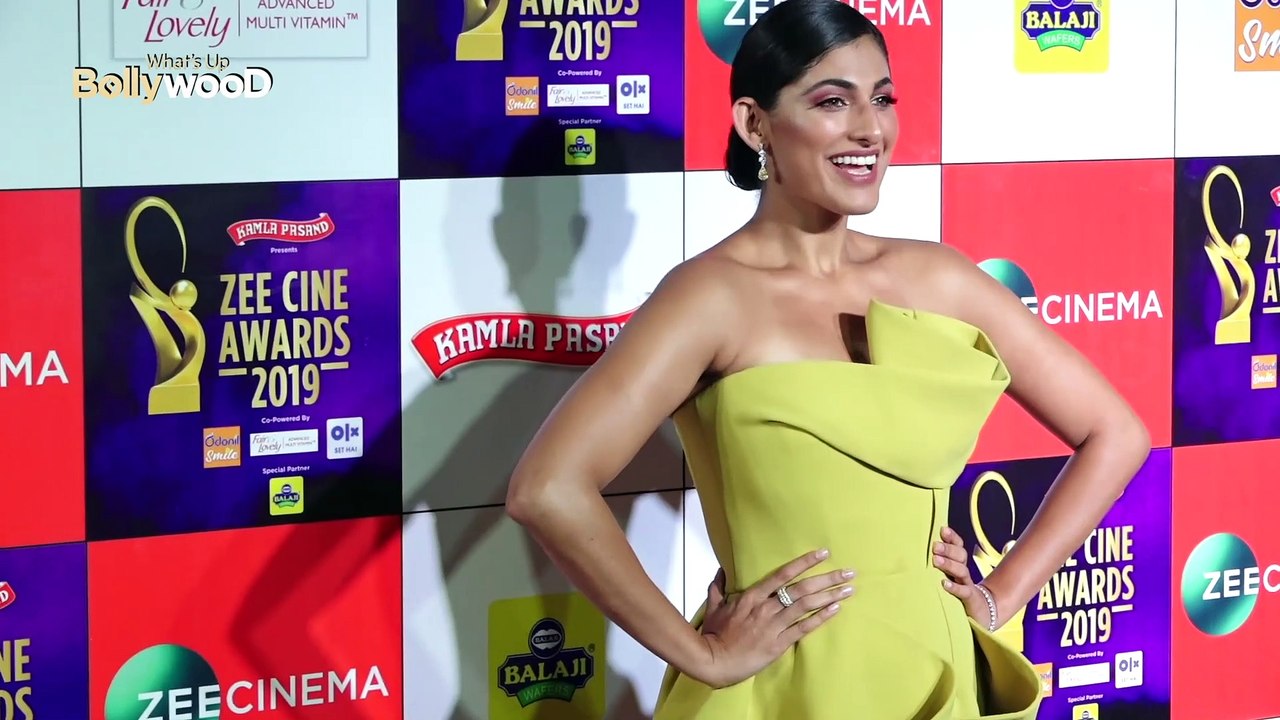 Shocking Jobs Of Bollywood Celebrities Before Entering Bollywood