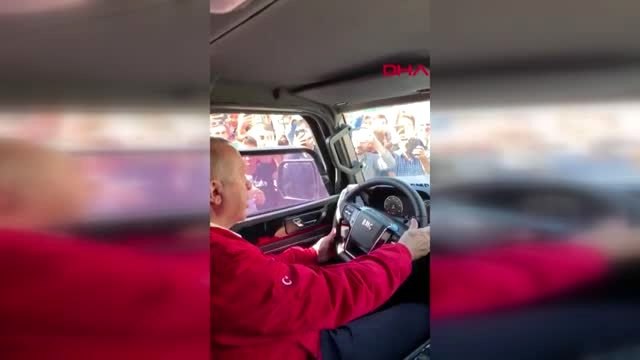 Cumhurbaşkanı erdoğan yerli üretim pikapın deneme sürüşünü yaptı