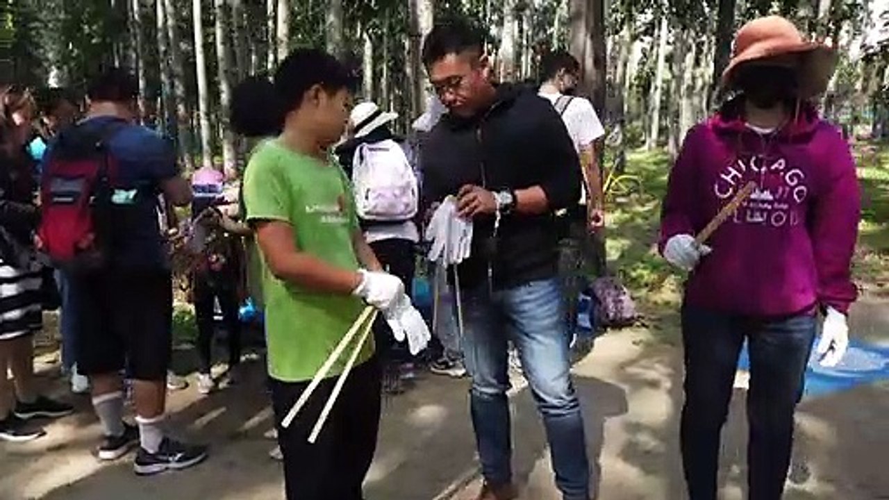 Volunteers in Beijing join the World Cleanup Day