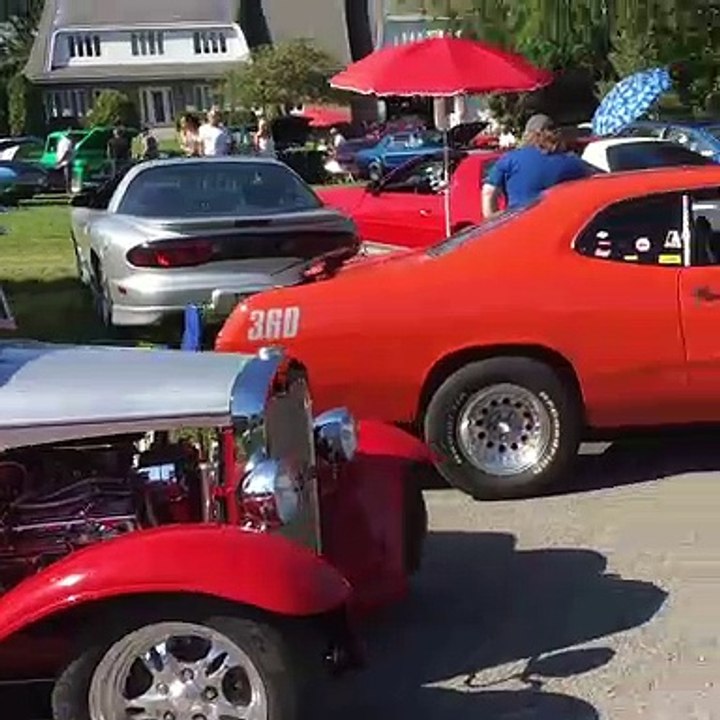 Exposition d'autos anciennes