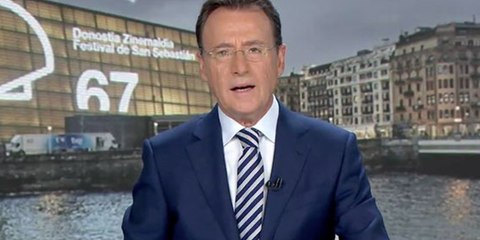 Espectador capta un "extraño momento" en 'Antena 3 Noticias': mira detrás de Matías Prats