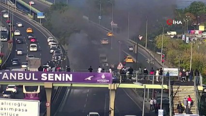 Haliç Köprüsü'nde Otomobil Alev Alev Yandı