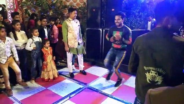 Girls stunned after watching boy dance party - the new freddie murcury