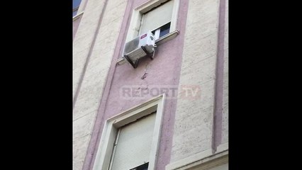 Report TV - Godina e Kuvendit preket nga tërmeti, pëson plasaritje në murin e jashtëm të saj