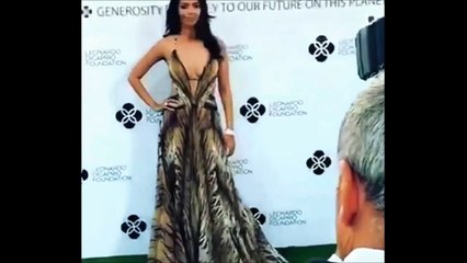 Mallika Sherawat side boob scene !