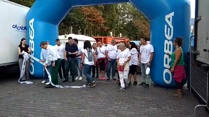 El alcalde de Bilbao y el edil de Movilidad abren la 'Marcha de los 10.000 pasos'