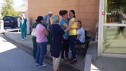 Eski karısının önünü kesti; sokak ortasında 8 yerinden bıçakladı