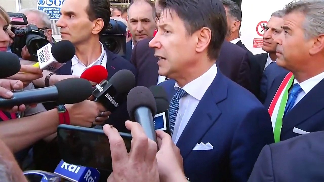 Foggia - Inaugurato stabilimento Zecca, Conte parla con i cronisti (21.09.19)
