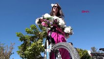 Van'da kadınlar 'süslü kadınlar bisiklet turu' için bir araya geldi
