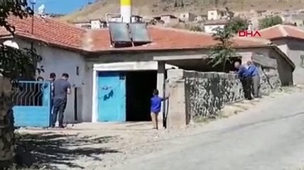 Tartıştığı karısını 27 yerinden bıçaklayarak öldürdü