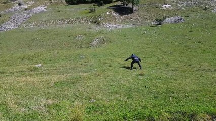 Johann Duff tente sa chance avec les marmottes