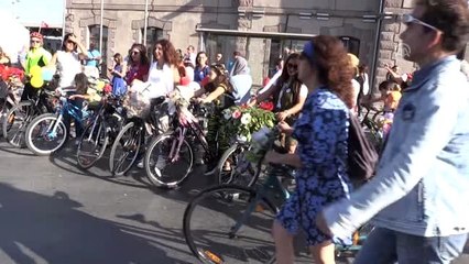 "Süslü Kadınlar Bisiklet Turu" etkinliği