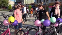 Edirne'de 'süslü kadınlar bisiklet turu' gerçekleştirildi
