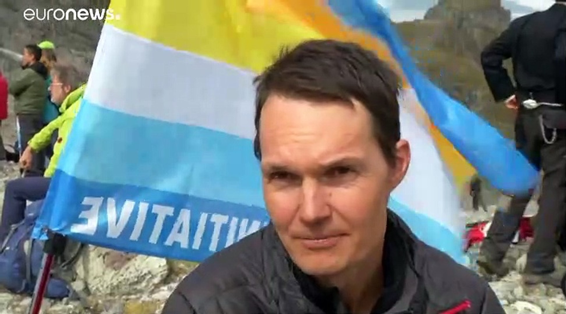Les Suisses disent adieu au glacier Pizol, victime du réchauffement  climatique - Vidéo Dailymotion