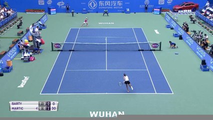 Wuhan - Barty bousculée mais dans le dernier carré