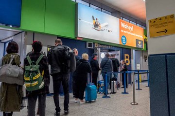 Thomas Cook fait faillite : 600.000 touristes rapatriés en urgence