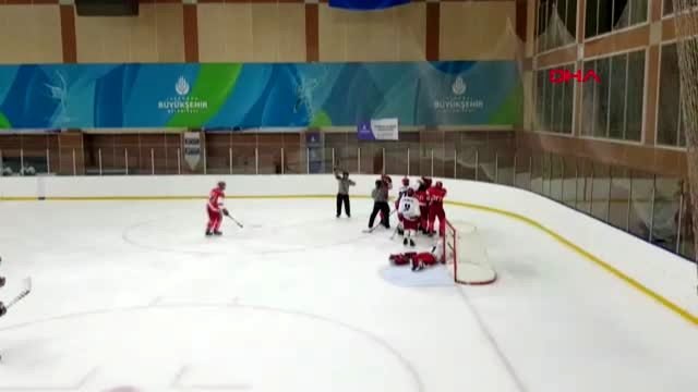 Spor zeytinburnu belediyespor, kıtalararası buz hokeyi kupası a grubu'nda ikinci oldu