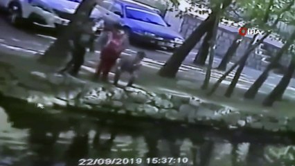 Kaza yem verirken suya düşen 9 yaşındaki çocuğu arkadaşı kurtardı