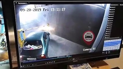 Enchaînement de mauvaises décisions à une sortie de parking