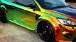 La peinture de cette voiture change de couleur selon l'axe du regard ! Ford Focus Tuning