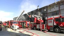 Başakşehir'de iş yeri yangını (2)