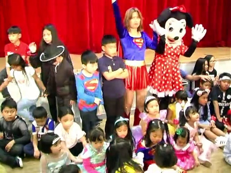 THE MAGIC SHOW PARIS MEL PARAS 2019
