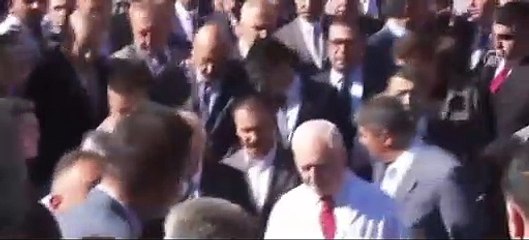 下载视频: MHP Genel Başkanı Devlet Bahçeli, tedavi gördüğü hastaneden taburcu oldu