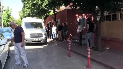 Balkondan düşen öğretmen yaşamını yitirdi - ADANA