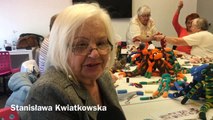 Łódzkie seniorki szyją 1000 maskotek, które pod choinkę trafią do chorych dzieci ze szpitala przy ul. Spornej