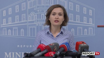 Shahini: Nesër rinis mësimi, nëse bie tërmet mbuloni kokën me jastëk dhe futuni poshtë tavolinës