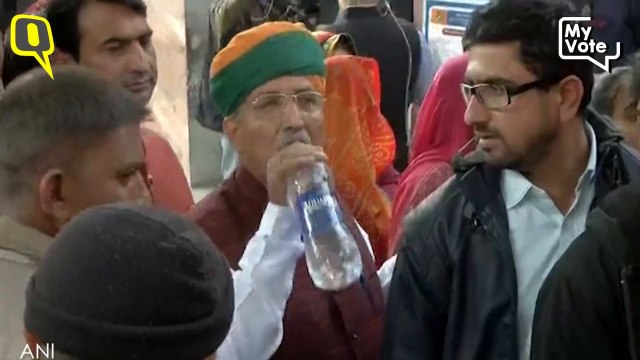 केंद्रीय मंत्री अर्जुन राम मेघवाल ने वोट डाला