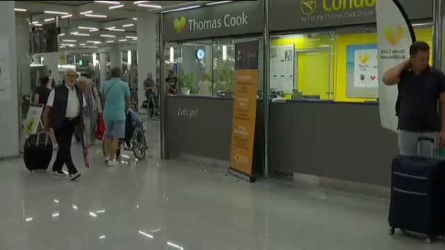 La quiebra de Thomas Cook deja a miles de turistas británicos a la espera de ser repatriados