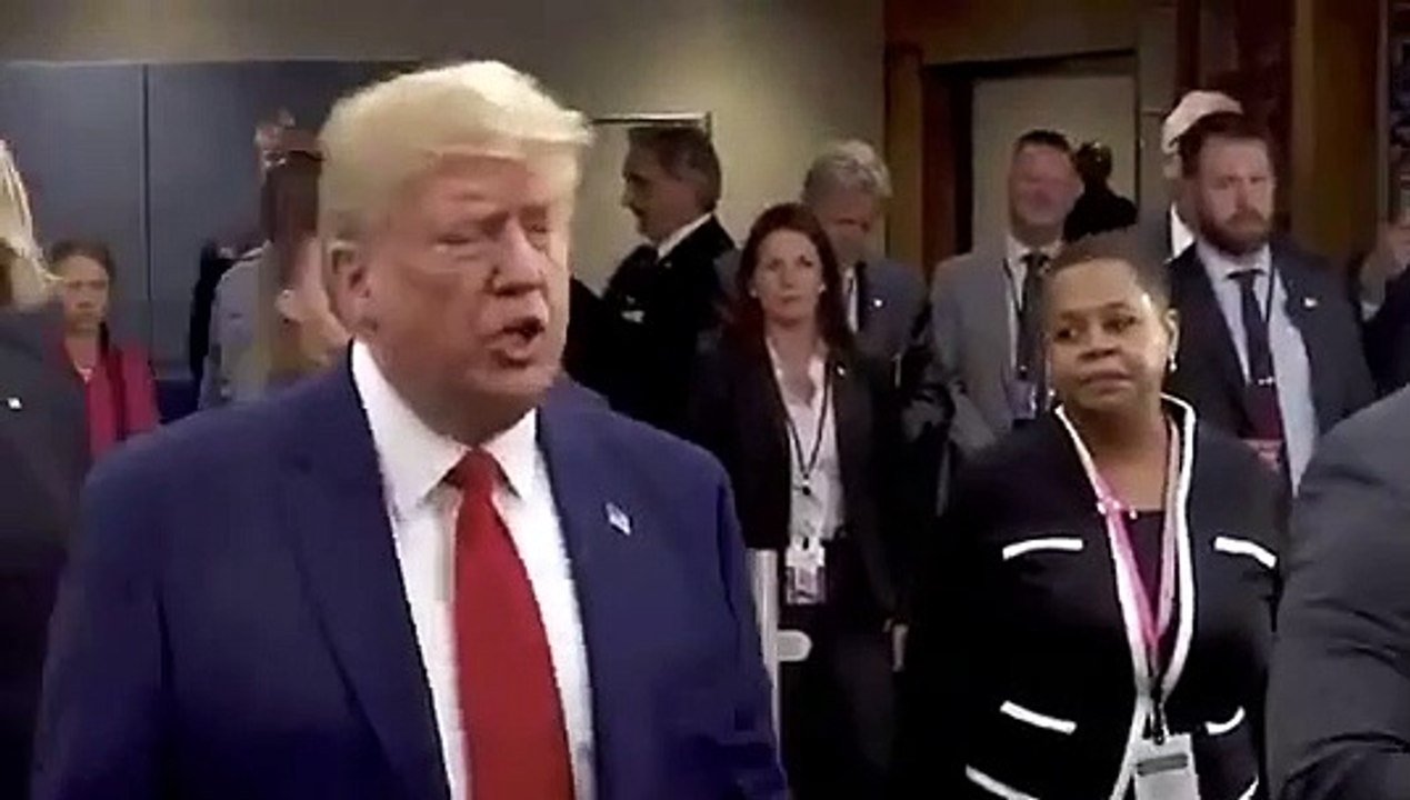 Greta Thunberg'in ABD Başkanı Donald Trump'a bakışı sosyal medyada gündem oldu