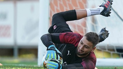 Palestra e campo: rossoneri al lavoro