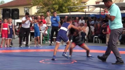 Dünya şampiyonları Çan’da güreşti